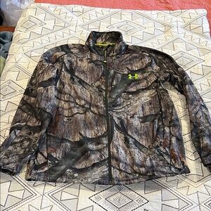 Under Armour Cold Gear Mossy Oak Treestand Jacket with Neon Accent